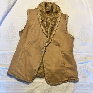 Crosby Women's Faux Fur Vest Size Large